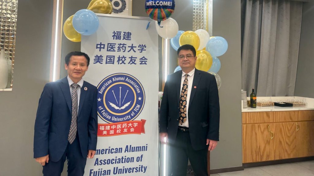 Zhu Rongbin is also a renowned acupuncturist in New York