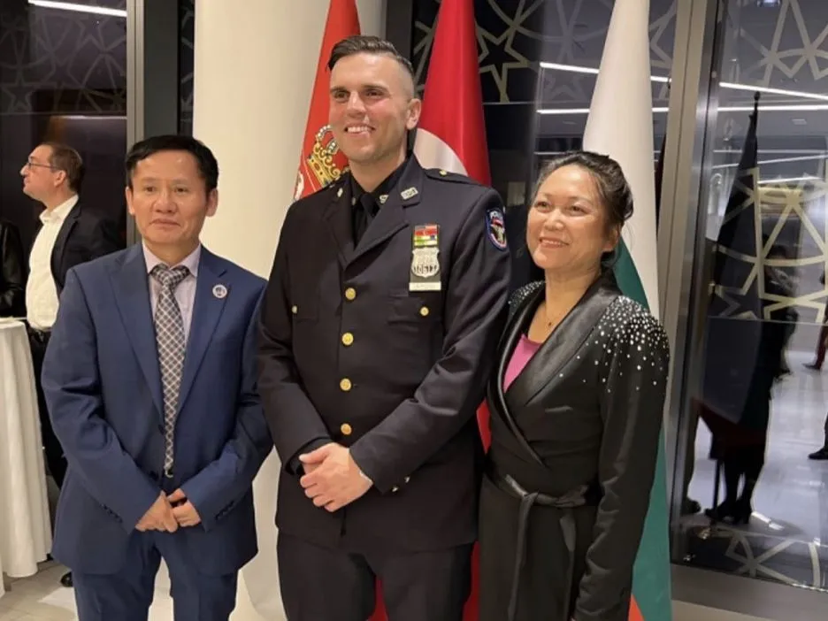 Mingping Huang with senior American law enforcement officials