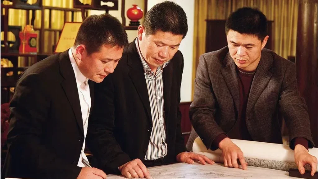Sanfu Furniture: Huang Fuhua and his brothers Huang Fuzhong and Huang Fuzhen