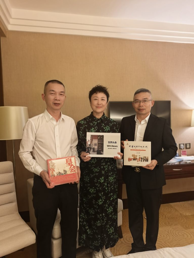 Luo Fujin (left), Lv Yan (middle), and Zheng Ruiming (right)