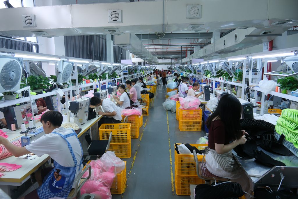 HUITENG shoe manufacturing workshop