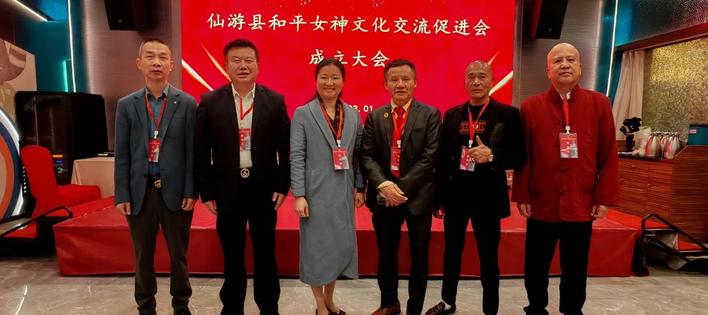 Luo Fujin, Cai Zhenhua, He Yunli, Zhu Rongbing, Li Wenqi, Zhang Guorong (from left to right)